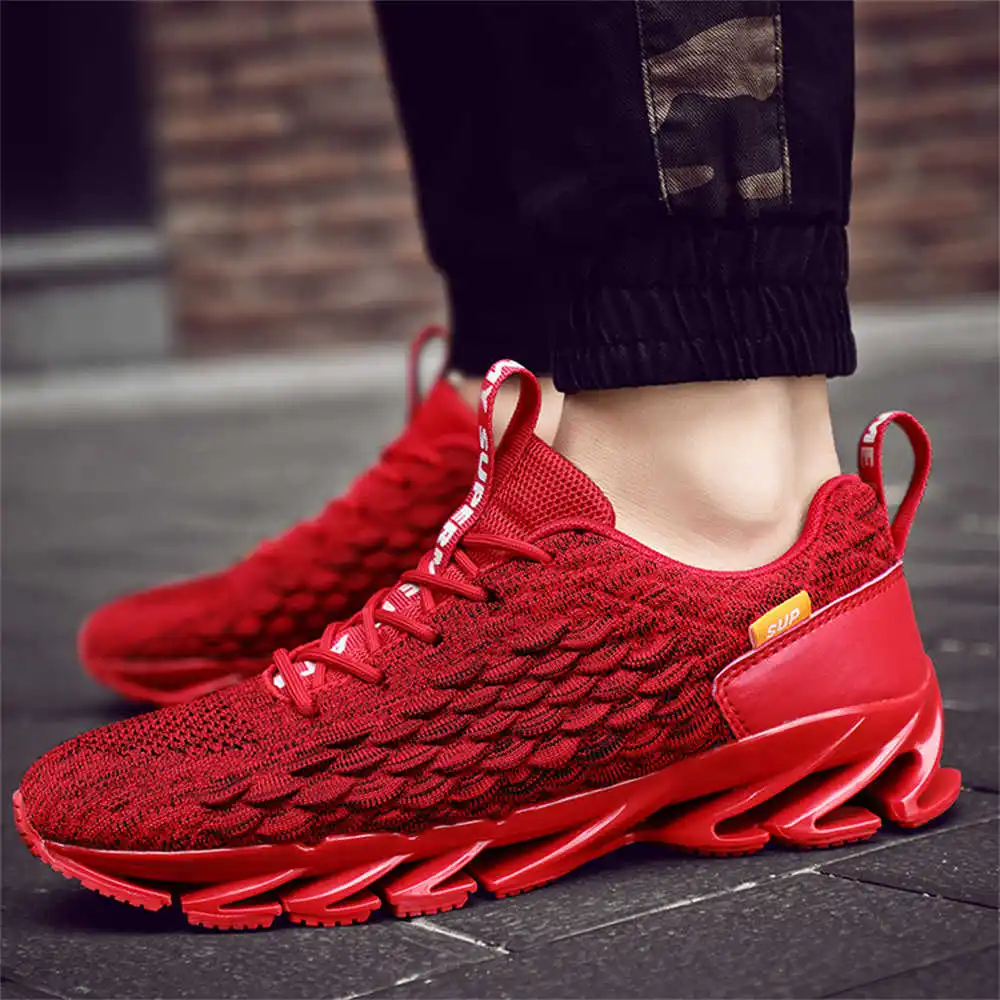 size 44 size 39 walking shoes  - Badminton Youth review and price