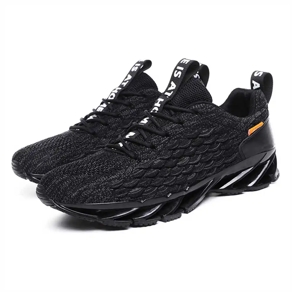 size 44 size 39 walking shoes  - Badminton Youth review and price